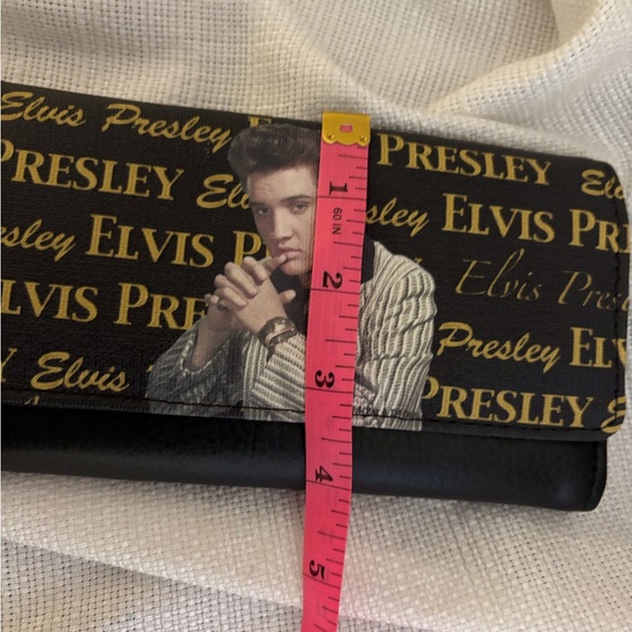 Elvis Presley Black and Gold Wallet - Picture 3 of 5
